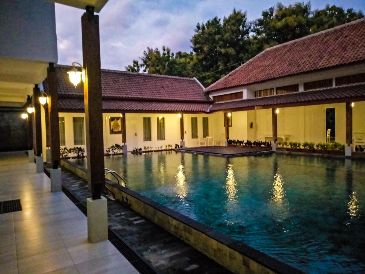 Sinom Borobudur Heritage Hotel Magelang Exterior foto